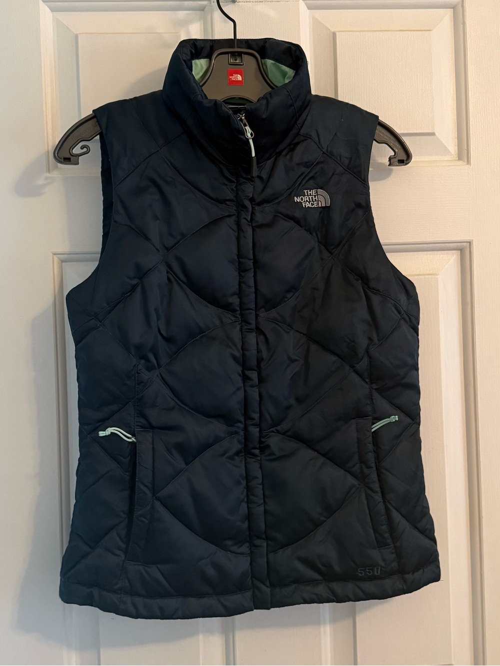 The North Face Women's Green 550 Goose Down Quilted Vest, size Small